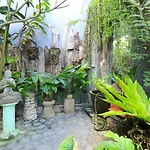 Kubu Kenak Guesthouse